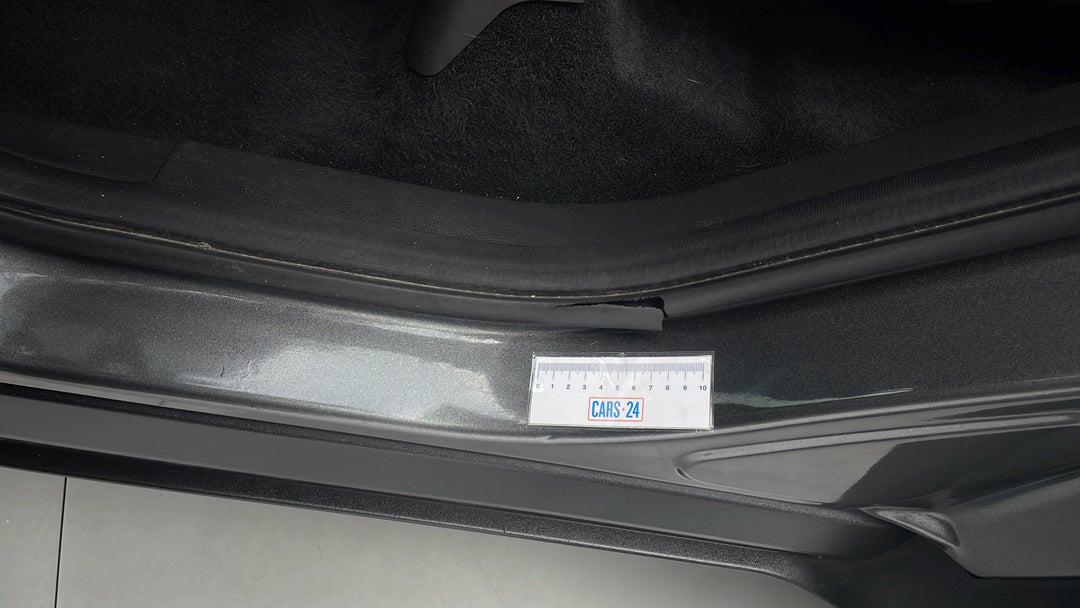 Door Sills Rear LHS Scratch