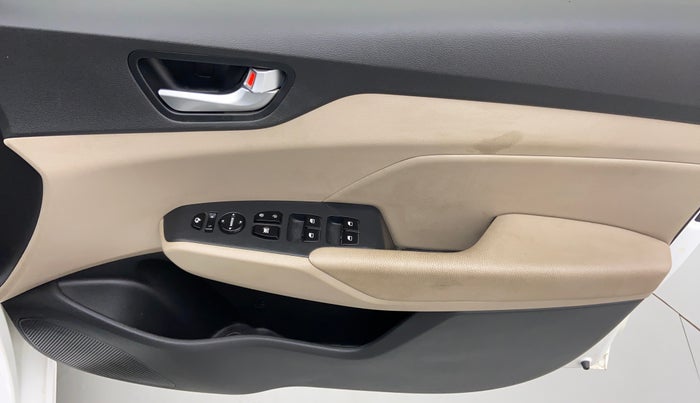 2018 Hyundai Verna 1.6 SX VTVT AT (O), Petrol, Automatic, 15,956 km, Driver Side Door Panels Control