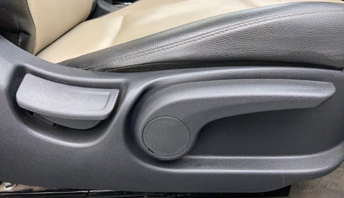 2018 Hyundai Verna 1.6 SX VTVT AT (O), Petrol, Automatic, 15,956 km, Driver Side Adjustment Panel