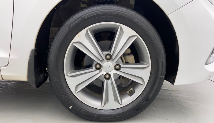 2018 Hyundai Verna 1.6 SX VTVT AT (O), Petrol, Automatic, 15,956 km, Right Front Wheel