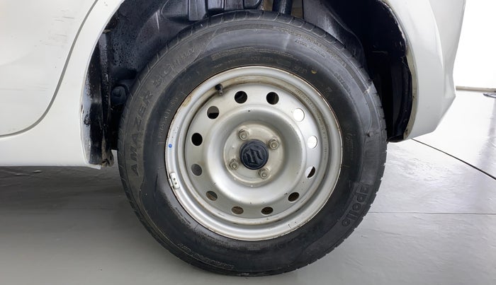 2019 Maruti Swift LXI D, Petrol, Manual, 49,793 km, Left Rear Wheel