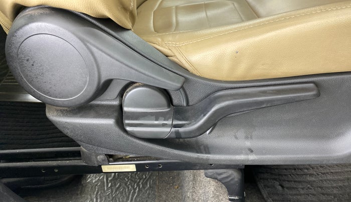 2018 Honda Amaze 1.2L I-VTEC S, Petrol, Manual, 52,212 km, Driver Side Adjustment Panel