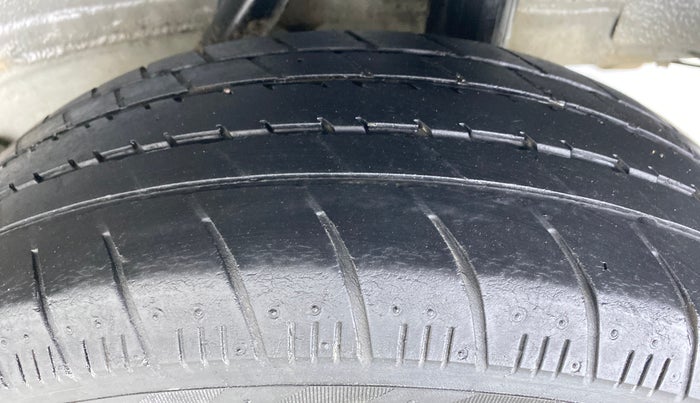 2018 Honda Amaze 1.2L I-VTEC S, Petrol, Manual, 52,212 km, Left Rear Tyre Tread