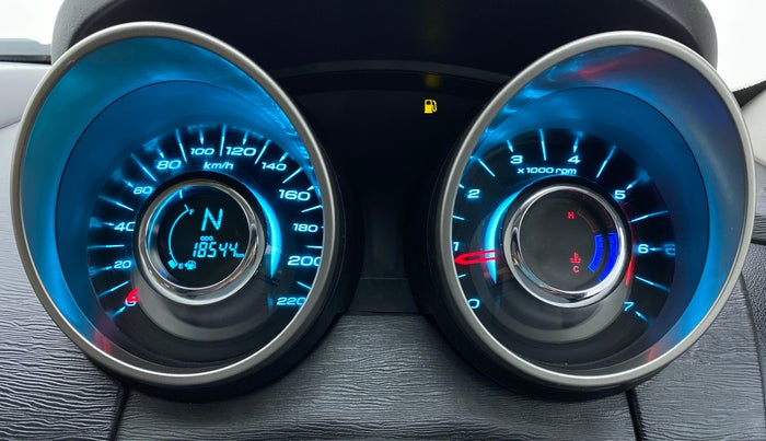 2020 Mahindra XUV500 W7 FWD, Diesel, Manual, 18,613 km, Odometer Image