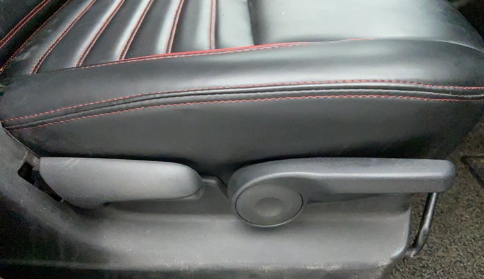 2016 Maruti Vitara Brezza ZDI, Diesel, Manual, 65,565 km, Driver Side Adjustment Panel