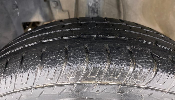 2015 Datsun Go T, Petrol, Manual, 20,877 km, Left Front Tyre Tread