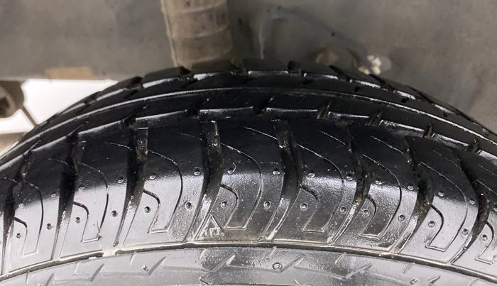 2015 Datsun Go T, Petrol, Manual, 20,877 km, Right Rear Tyre Tread