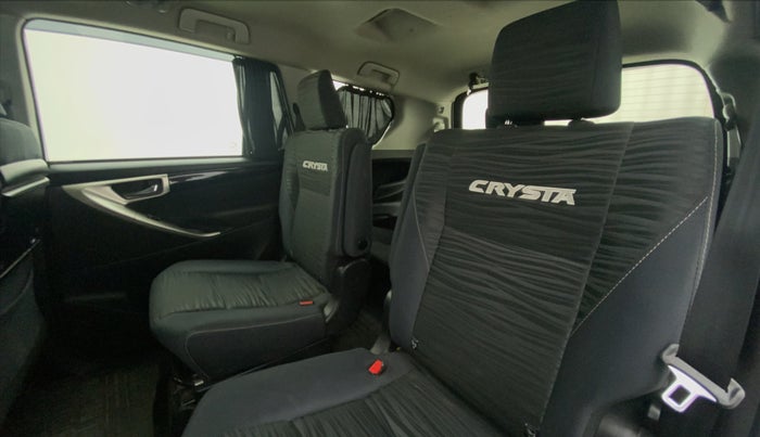 2020 Toyota Innova Crysta 2.4 VX 7 STR, Diesel, Manual, 47,338 km, Right Side Rear Door Cabin