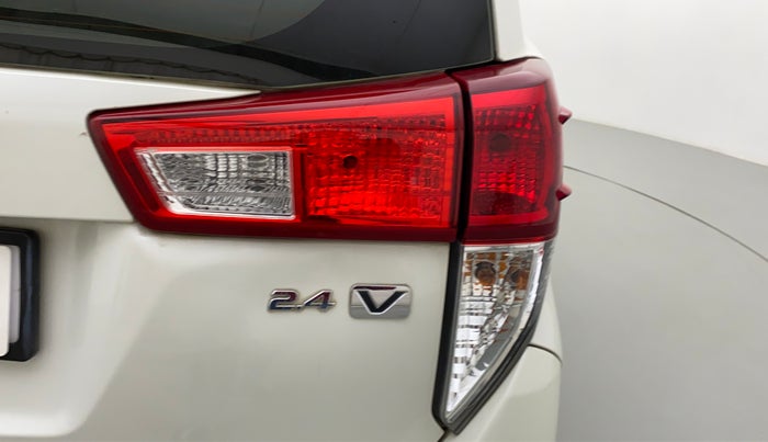 2020 Toyota Innova Crysta 2.4 VX 7 STR, Diesel, Manual, 47,338 km, Right tail light - Reverse gear light not functional