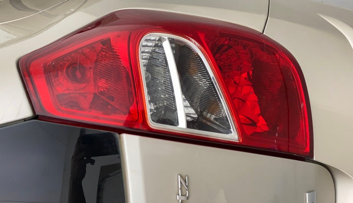 2013 Hyundai i10 SPORTZ 1.2 AT, Petrol, Automatic, 23,083 km, Right tail light - Minor damage