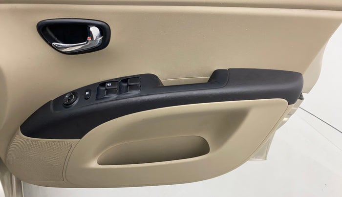 2013 Hyundai i10 SPORTZ 1.2 AT, Petrol, Automatic, 23,083 km, Driver Side Door Panels Control