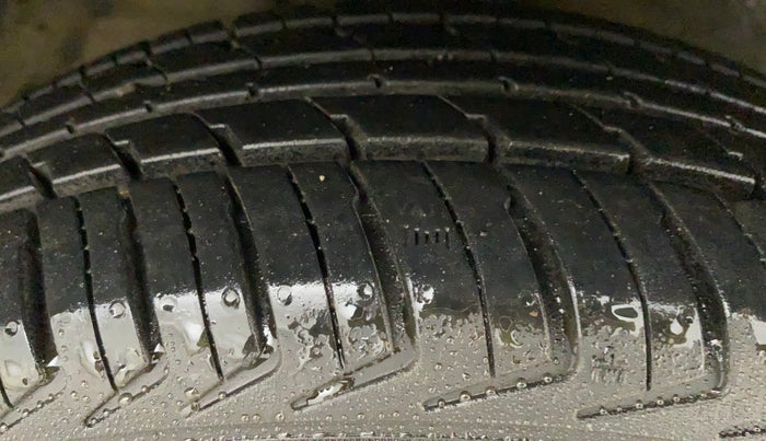 2019 Maruti Alto K10 VXI (O), Petrol, Manual, 21,572 km, Right Front Tyre Tread