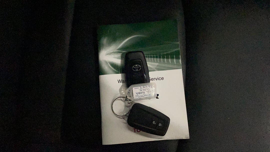 2018 Toyota C-HR Koba (2wd), Automatic, 107679 km, Key Close-up