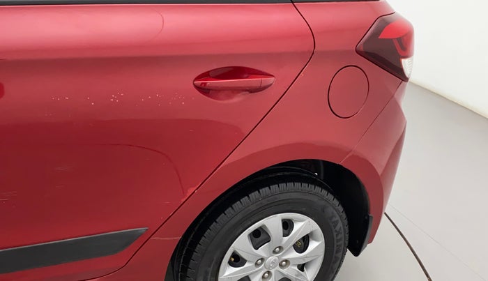 2016 Hyundai Elite i20 SPORTZ 1.2, Petrol, Manual, 33,272 km, Left quarter panel - Minor scratches