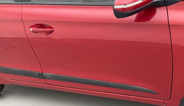 2016 Hyundai Elite i20 SPORTZ 1.2, Petrol, Manual, 33,272 km, Driver-side door - Minor scratches