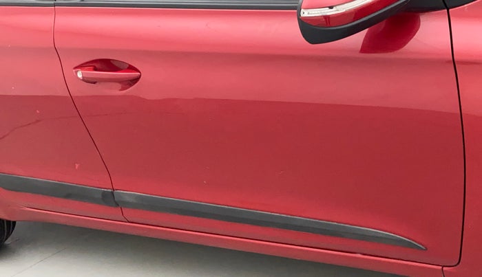 2016 Hyundai Elite i20 SPORTZ 1.2, Petrol, Manual, 33,272 km, Driver-side door - Slightly dented
