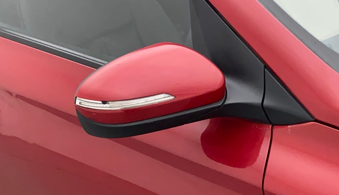 2016 Hyundai Elite i20 SPORTZ 1.2, Petrol, Manual, 33,272 km, Right rear-view mirror - Mirror movement not proper