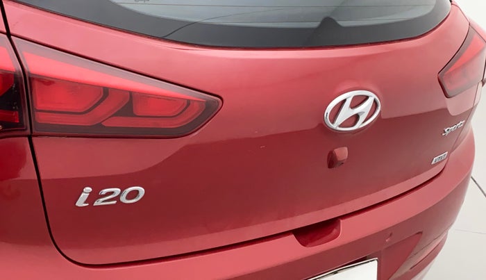 2016 Hyundai Elite i20 SPORTZ 1.2, Petrol, Manual, 33,272 km, Dicky (Boot door) - Minor scratches