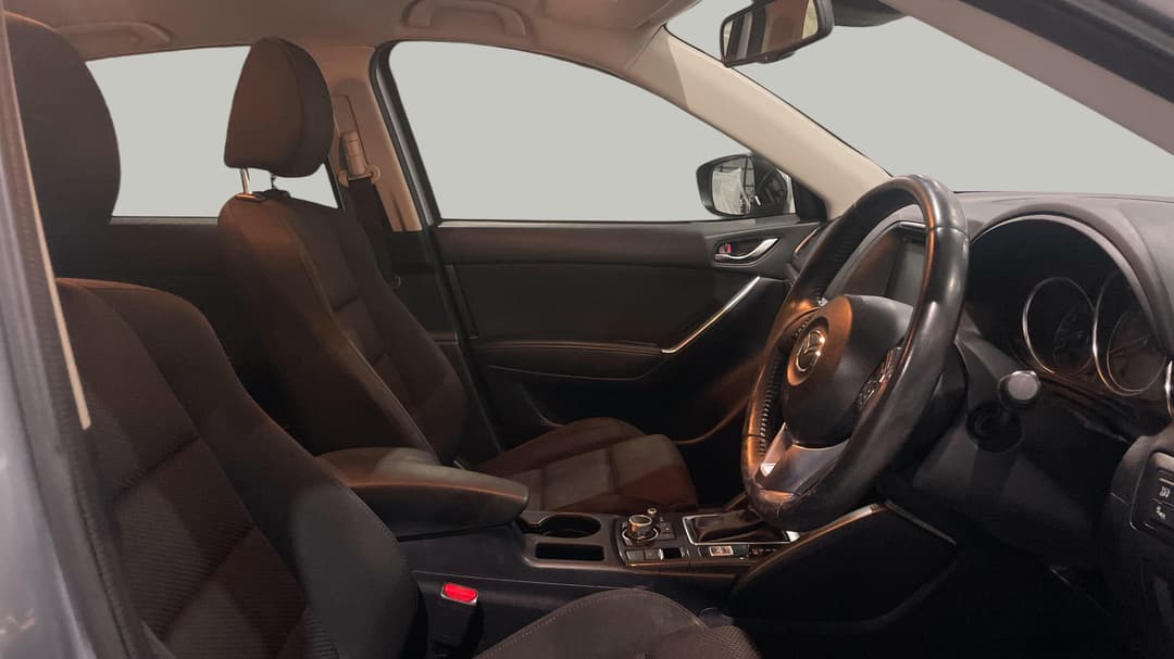 2015 Mazda CX-5 Maxx Sport (4x2), Automatic, 118975 km, Right Side Front Door Cabin View