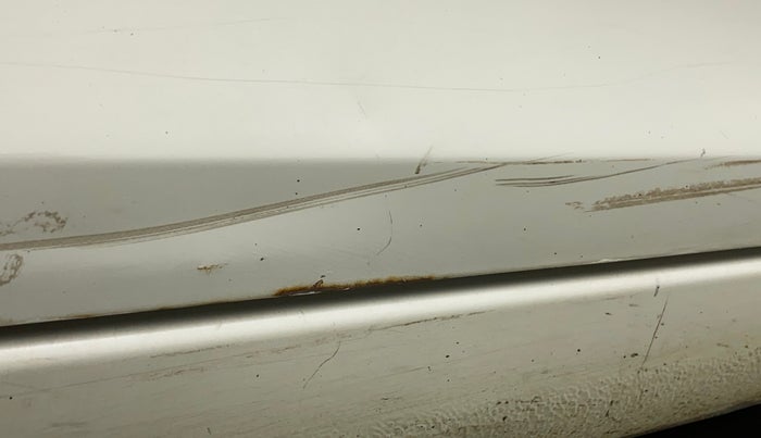 2012 Maruti Swift LXI, Petrol, Manual, 92,122 km, Driver-side door - Slightly rusted