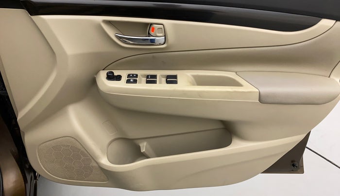 2016 Maruti Ciaz ZDI+ SHVS, Diesel, Manual, 1,68,380 km, Driver Side Door Panels Control