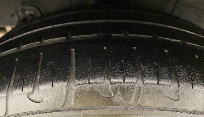 2019 Hyundai Grand i10 MAGNA 1.2 KAPPA VTVT, Petrol, Manual, 42,137 km, Right Rear Tyre Tread