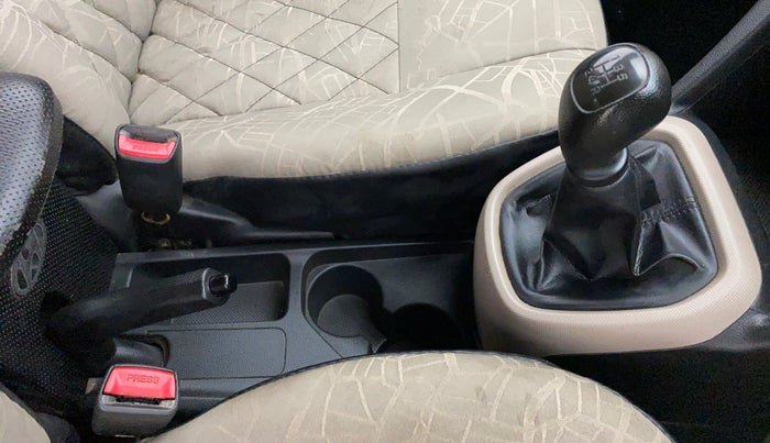 2019 Hyundai Grand i10 MAGNA 1.2 KAPPA VTVT, Petrol, Manual, 42,137 km, Gear Lever
