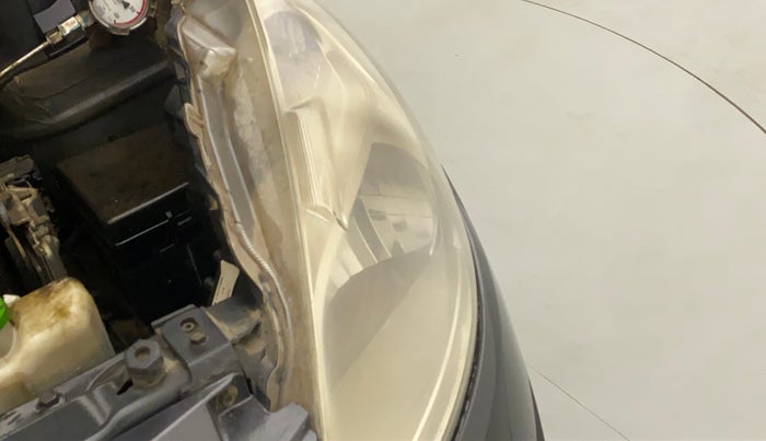 2014 Maruti Ertiga VXI CNG, CNG, Manual, 93,458 km, Left headlight - Faded