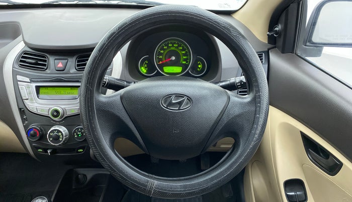 2015 Hyundai Eon MAGNA PLUS, Petrol, Manual, 40,766 km, Steering Wheel Close Up