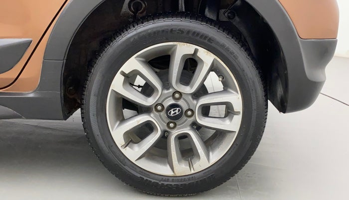 2016 Hyundai i20 Active 1.2 S, Petrol, Manual, 66,066 km, Left Rear Wheel