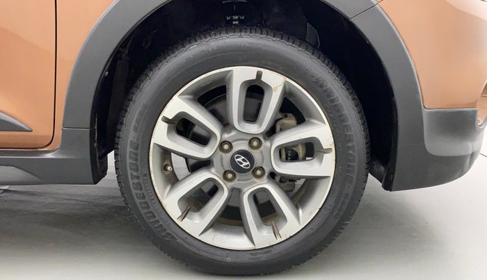 2016 Hyundai i20 Active 1.2 S, Petrol, Manual, 66,066 km, Right Front Wheel