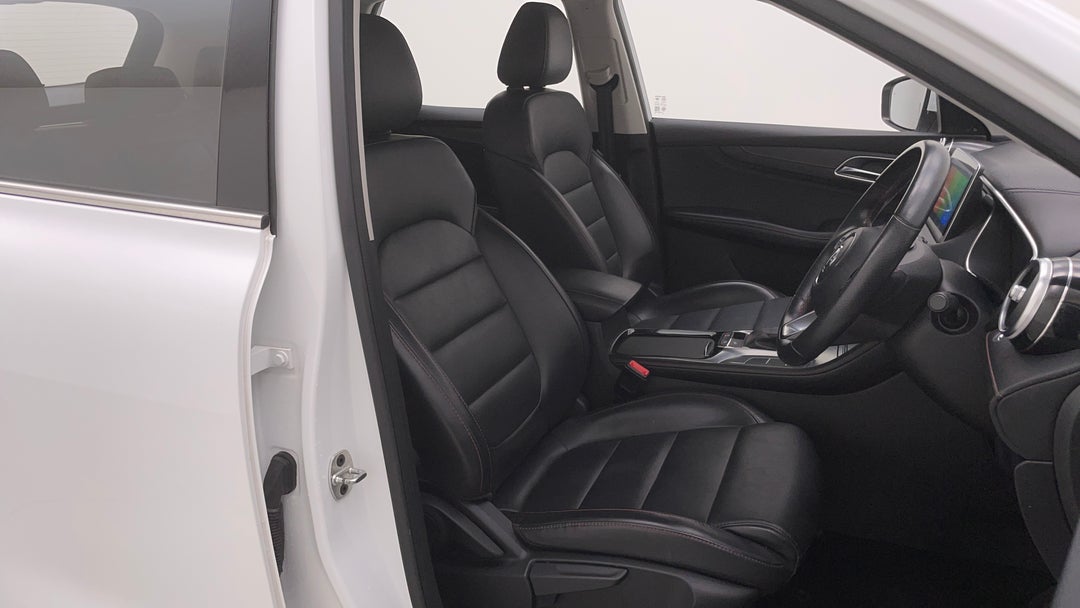 2022 MG HS Vibe, Automatic, 51130 km, Right Side Front Door Cabin View