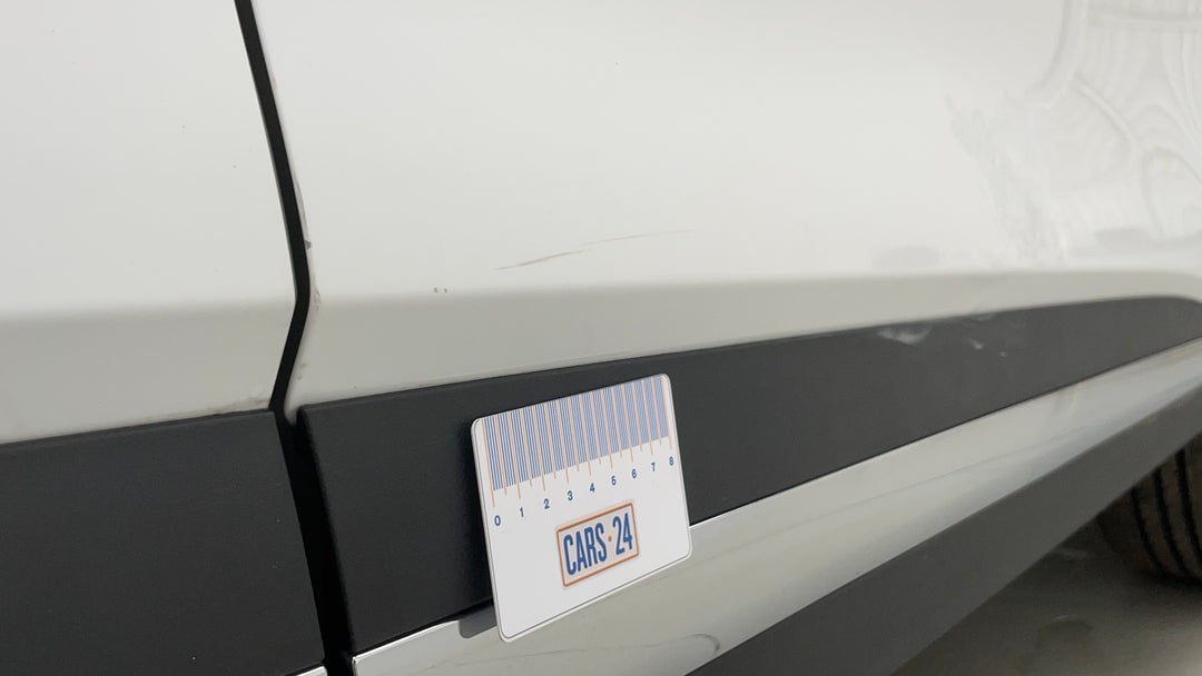 2022 MG HS Vibe, Automatic, 51130 km, Doors Front RHS Paint blemish