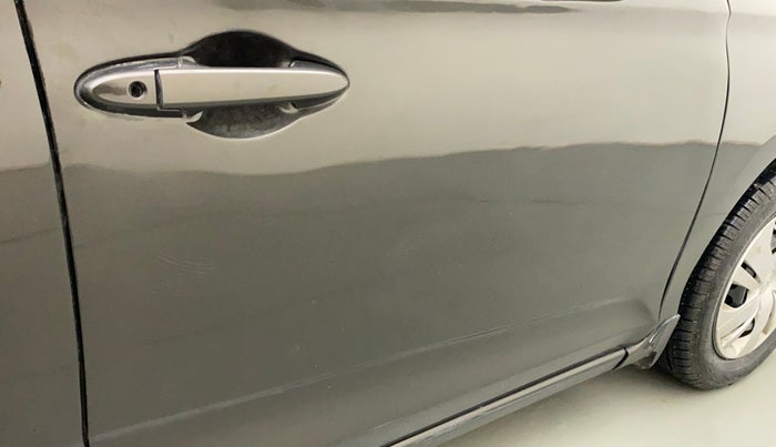 2018 Honda Amaze 1.2L I-VTEC S, Petrol, Manual, 51,234 km, Driver-side door - Paint has faded
