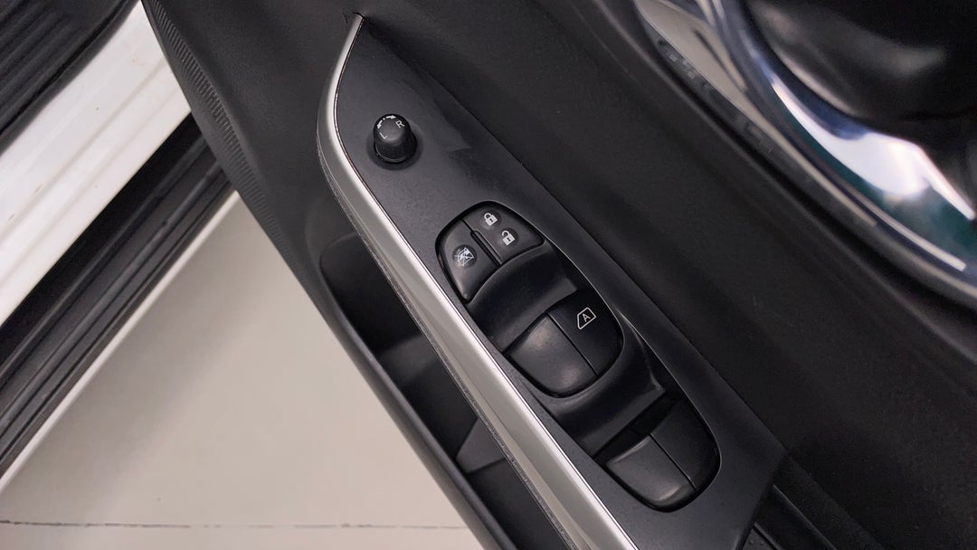 Drivers Side Door Panel Controls