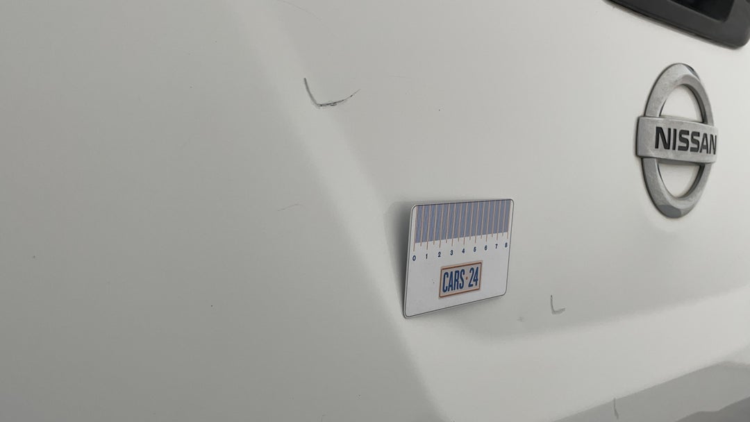 Boot / Tailgate Tailgate Dent