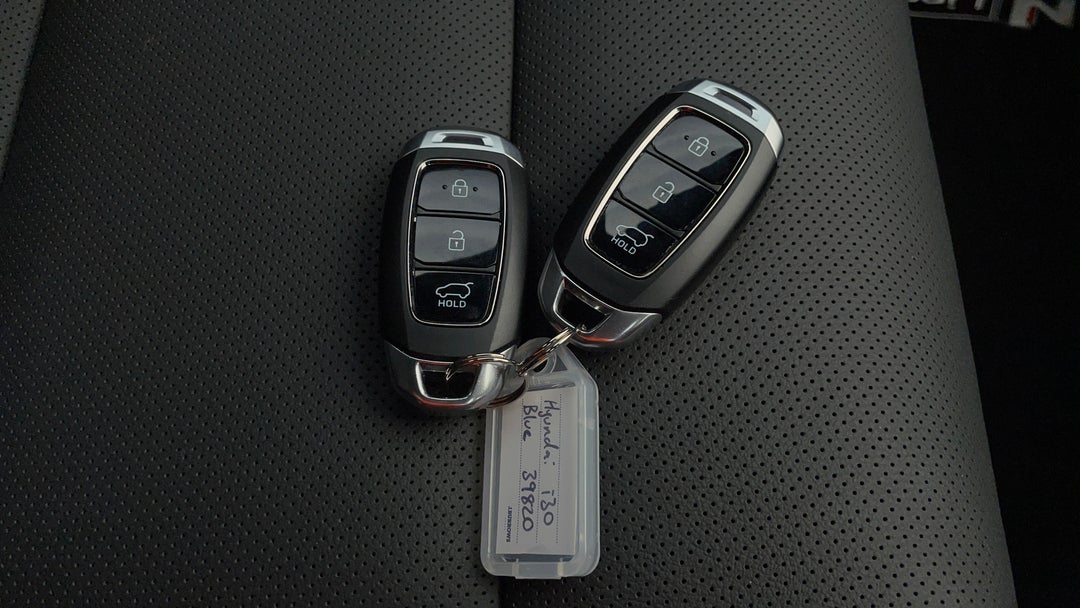 2023 Hyundai i30 N Line Premium, Automatic, 1828 km, Key Close-up