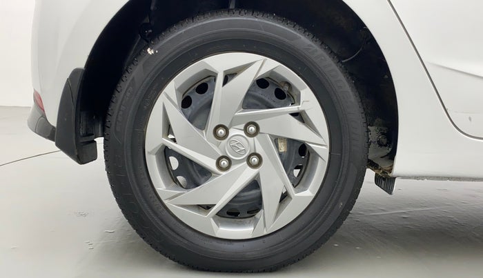 2020 Hyundai NEW I20 MAGNA 1.2 MT, Petrol, Manual, 25,442 km, Right Rear Wheel
