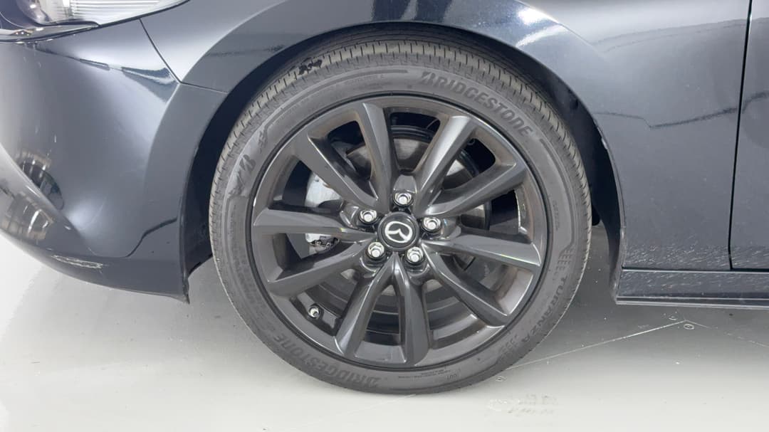 2024 Mazda Mazda3 G25 Astina, Automatic, 22648 km, Left Front Wheel