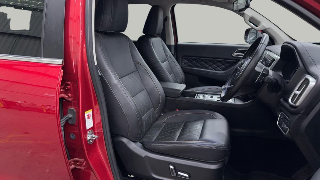 2023 GWM Ute Cannon-X (4x4), Automatic, 10629 km, Right Side Front Door Cabin View