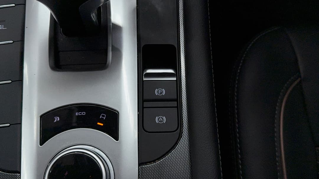 2023 GWM Ute Cannon-X (4x4), Automatic, 10629 km, Handbrake