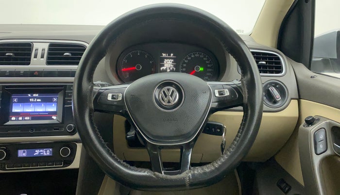2017 Volkswagen Vento HIGHLINE PETROL AT, Petrol, Automatic, 89,137 km, Steering Wheel Close Up