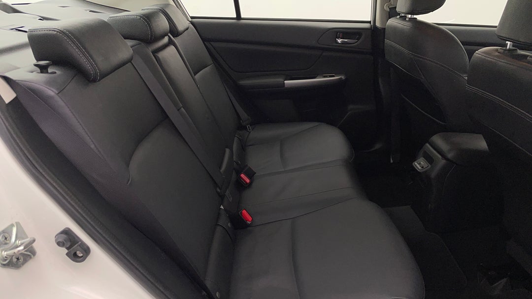 2015 Subaru Impreza 2.0i Premium (awd), Automatic, 123483 km, Right Side Rear Door Cabin View