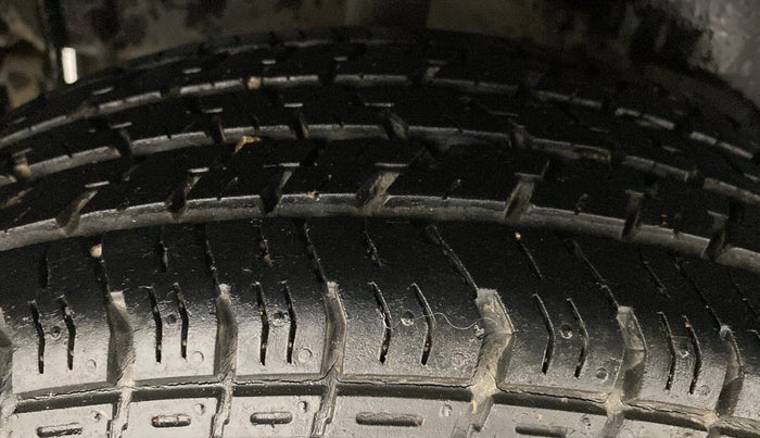 2015 Tata Bolt XM REVOTRON, Petrol, Manual, 58,278 km, Right Rear Tyre Tread