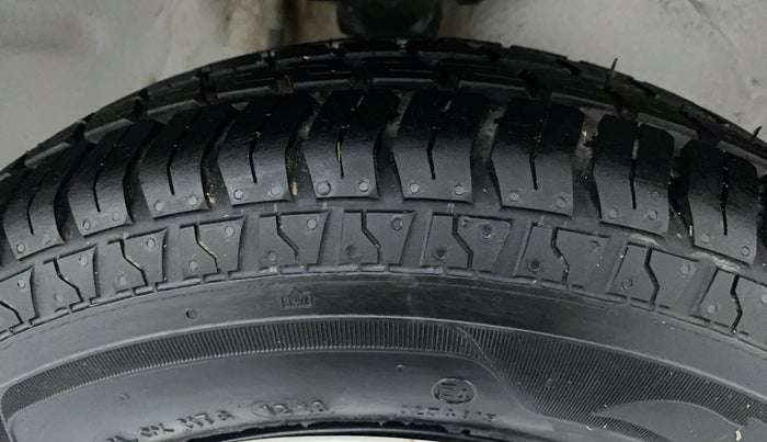 2018 Maruti Alto 800 LXI, Petrol, Manual, 38,030 km, Right Front Tyre Tread