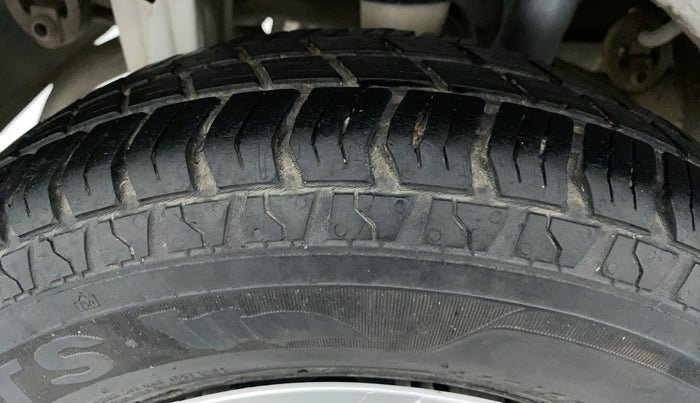 2018 Maruti Alto 800 LXI, Petrol, Manual, 38,030 km, Right Rear Tyre Tread