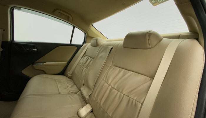 2016 Honda City 1.5L I-VTEC V MT, Petrol, Manual, 37,112 km, Right Side Rear Door Cabin
