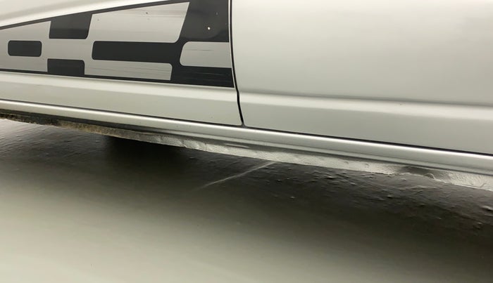 2017 Renault Kwid RXL 1.0 AMT, Petrol, Automatic, 54,714 km, Left running board - Slightly dented