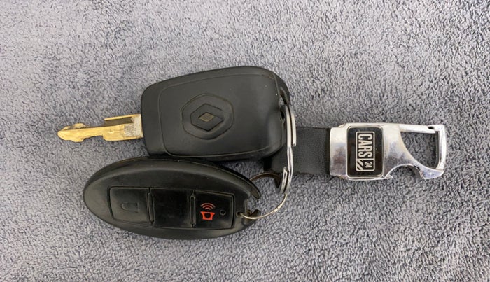 2017 Renault Kwid RXL 1.0 AMT, Petrol, Automatic, 54,714 km, Lock system - Indicator lights improper