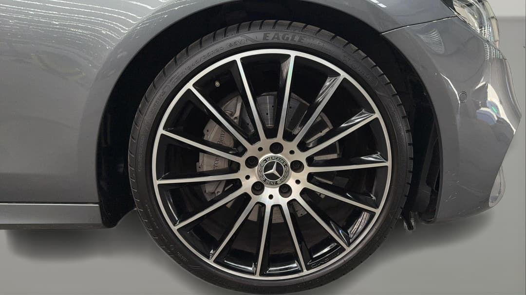 2019 Mercedes-benz E200 E200, Automatic, 22943 km, Right Front Wheel